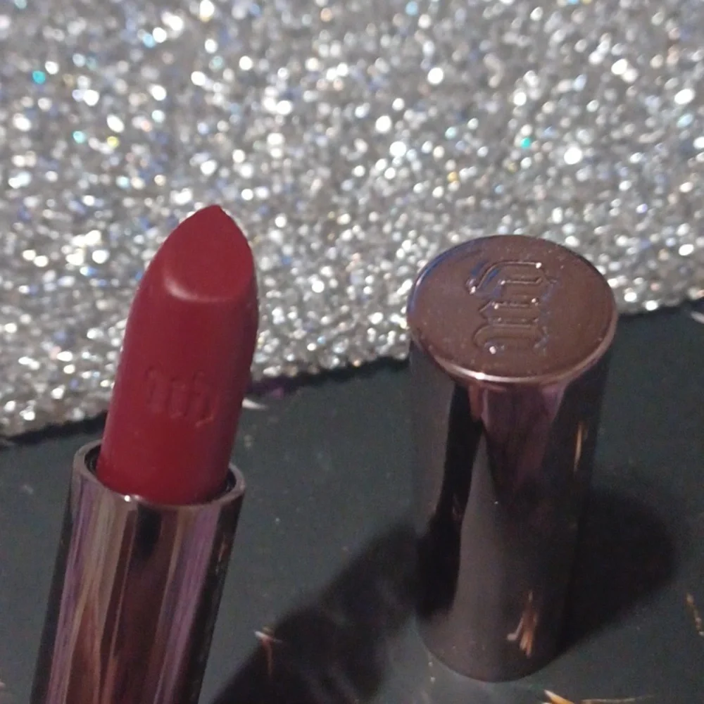 🧚‍♀️ROCK STEADY Urban Decay DISCONTINUED Lipstick NWOBOX